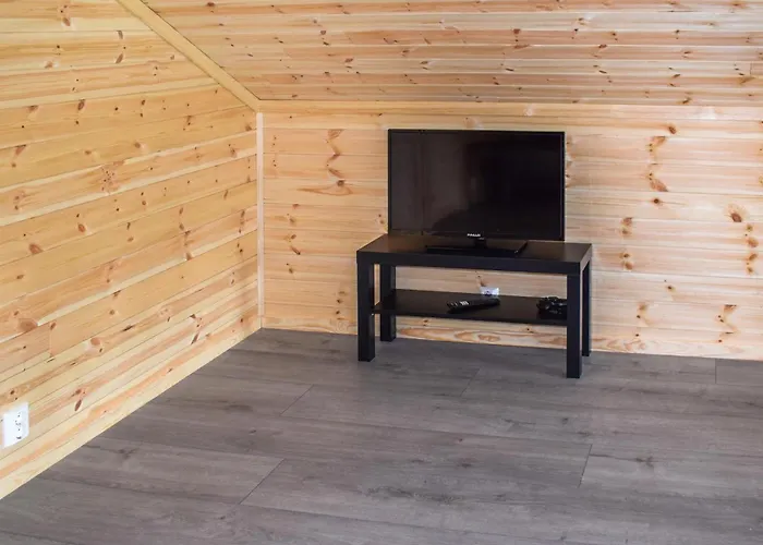 Cozy In Treungen With Wifi